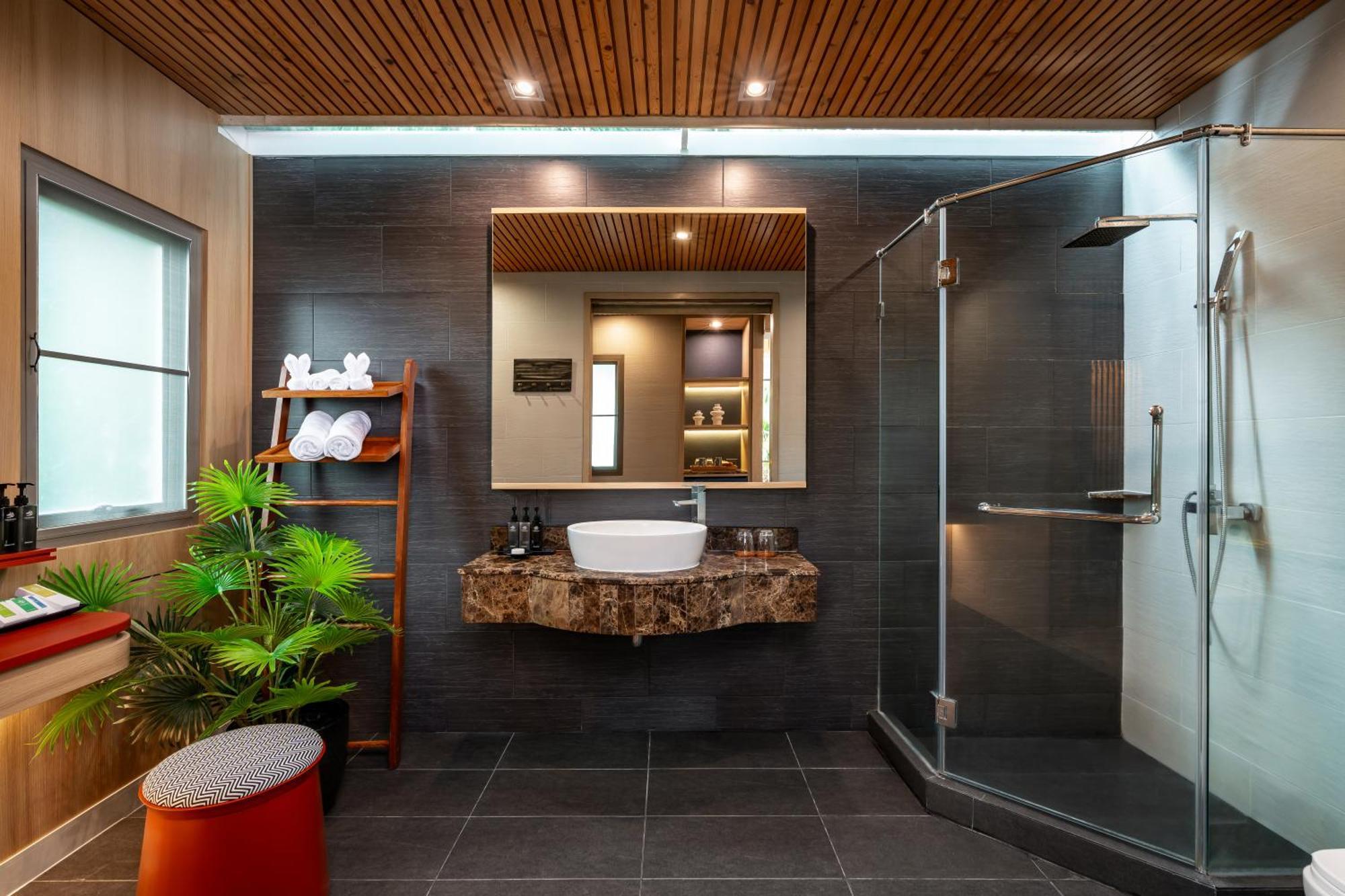Panoramic Deluxe Double or Twin with Garden view